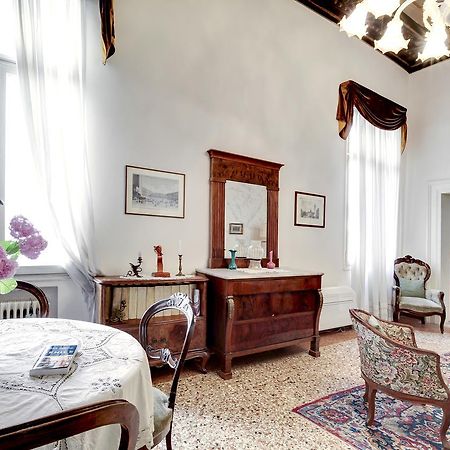 Testa Venice Luaran gambar