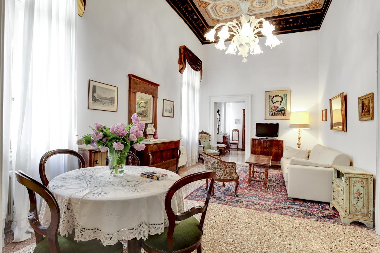 Testa Venice Luaran gambar